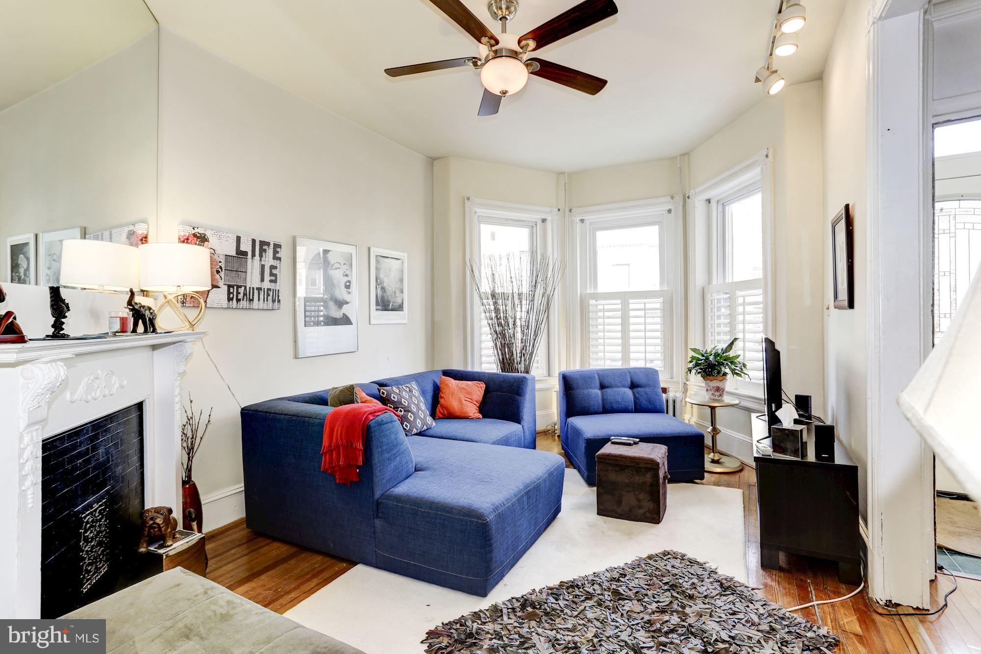 25 Q Street Northeast Washington, DC 20002 - Photo 3 of 23 Living Room