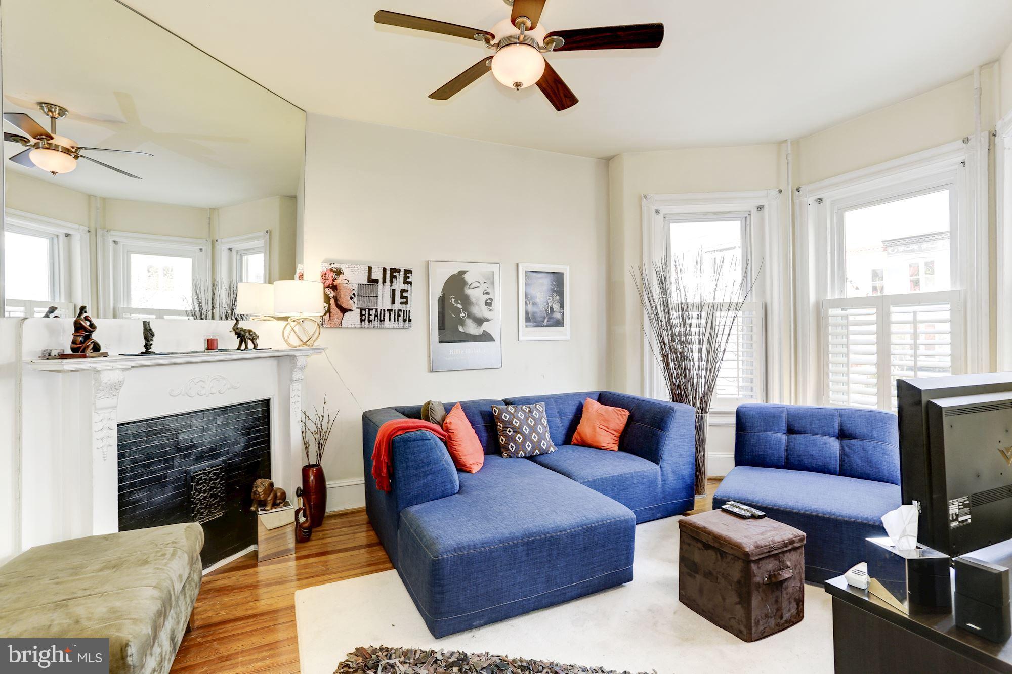 25 Q Street Northeast Washington, DC 20002 - Photo 4 of 23 Living Room