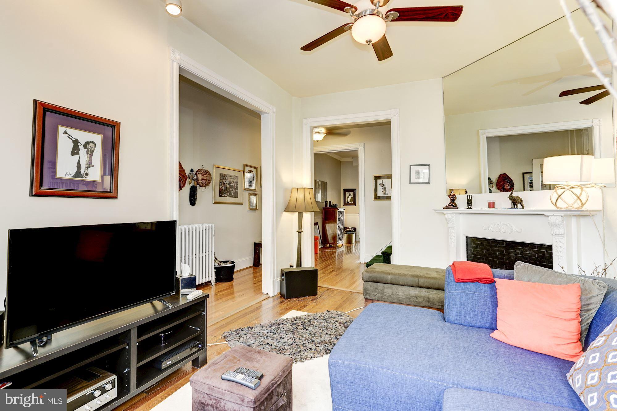 25 Q Street Northeast Washington, DC 20002 - Photo 5 of 23 Living Room