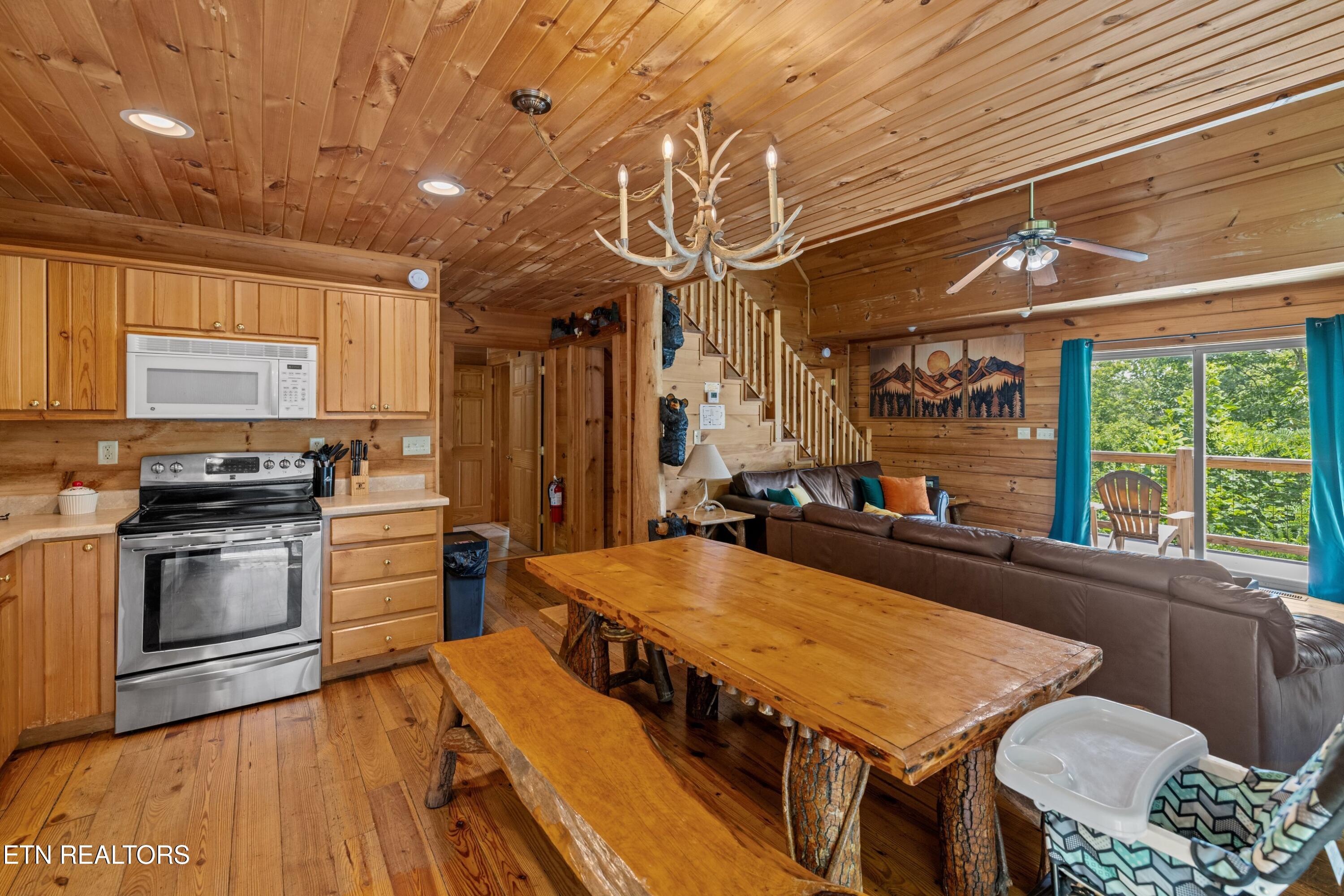 4160 Chamberlain Lane Sevierville, TN 37862 - Photo 13 of 40 023-4160ChamberlainLane-Sevierville-TN-3
