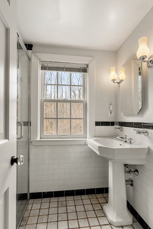 9 Standish Road Wellesley, MA 02481 - Photo 18 of 19