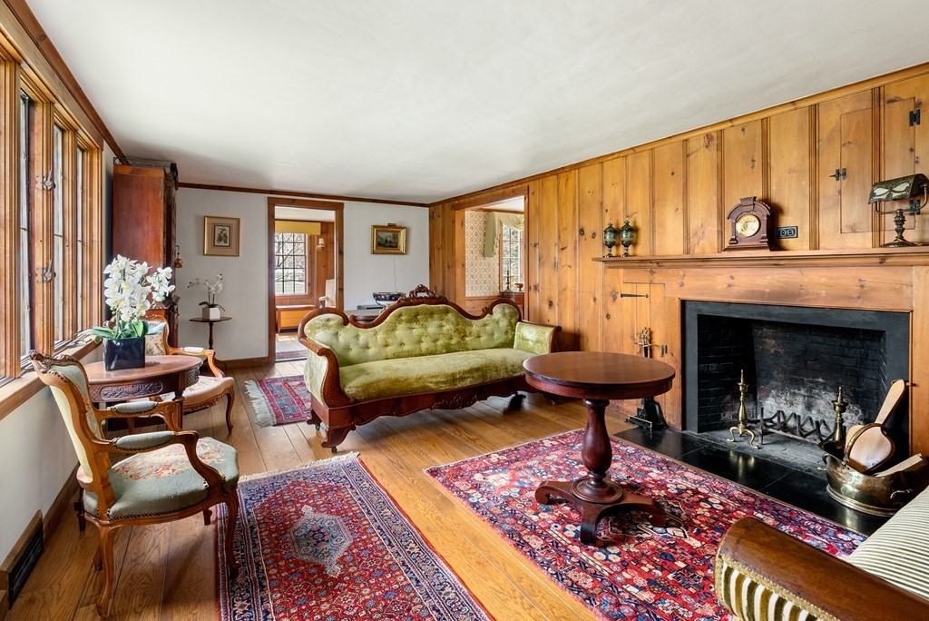9 Standish Road Wellesley, MA 02481 - Photo 6 of 19