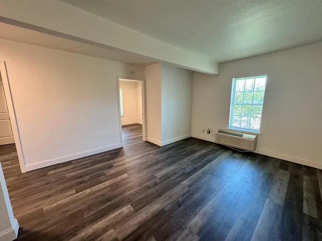 $1,200 | 312 West Rentz Street, Unit 99, Weatherford, TX 76086