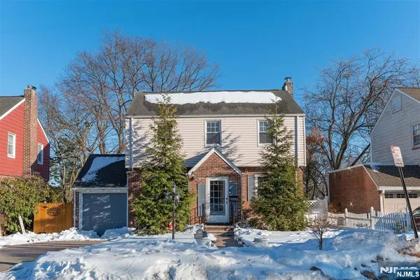 $575,000 | 365 Rockledge Place, Teaneck, NJ 07666