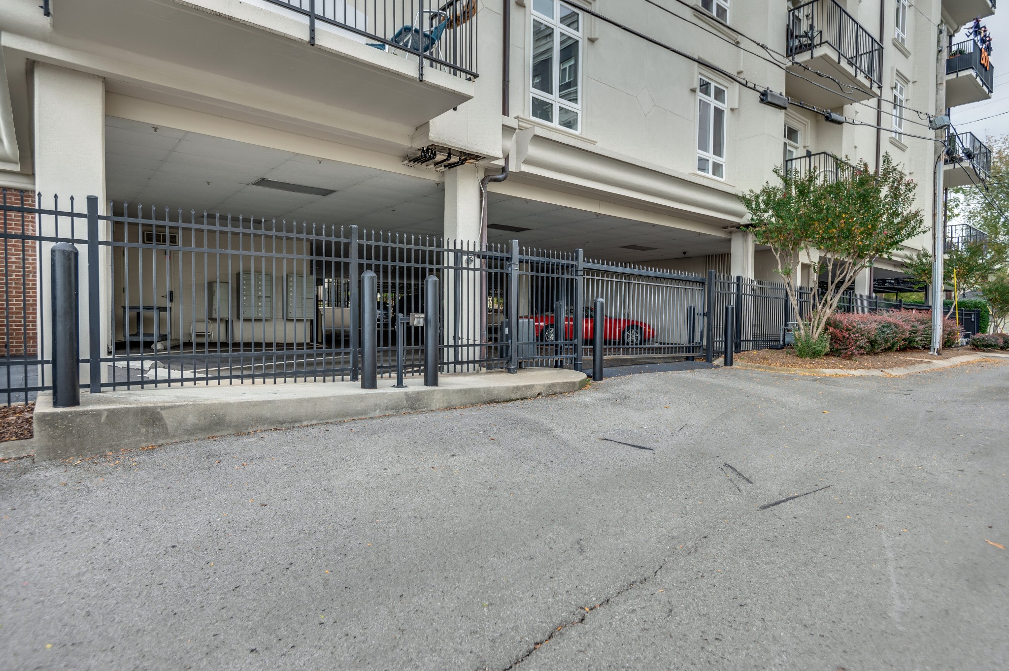 3014 Hedrick Street, Unit 504 Nashville, TN 37203 - Photo 32 of 33 a view of a building with a porch