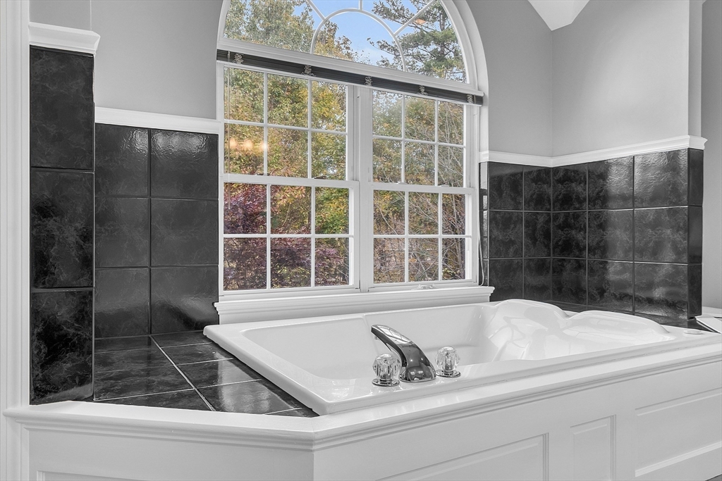406 Richardson Road Fitchburg, MA 01420 - Photo 23 of 38 Gallery Image 23