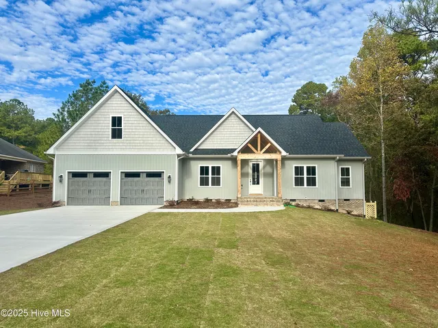 $580,000 | 101 Yorkshire Court, Seven Lakes, NC 27376