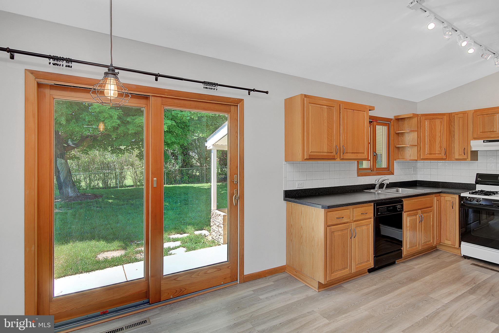 1410 Riegle Road Harrisburg, PA 17112 - Photo 9 of 25 Gallery Image 9