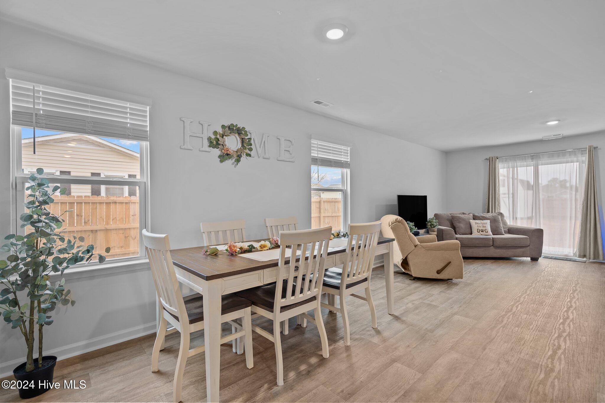 402 Folkstone Road, Unit LOT 71 Holly Ridge, NC 28445 - Photo 11 of 39 Dining Area / Living room