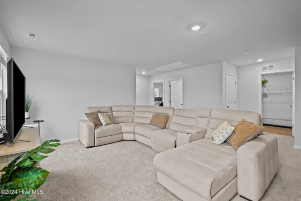 $2,500 | 402 Folkstone Road, Unit LOT 71, Holly Ridge, NC 28445