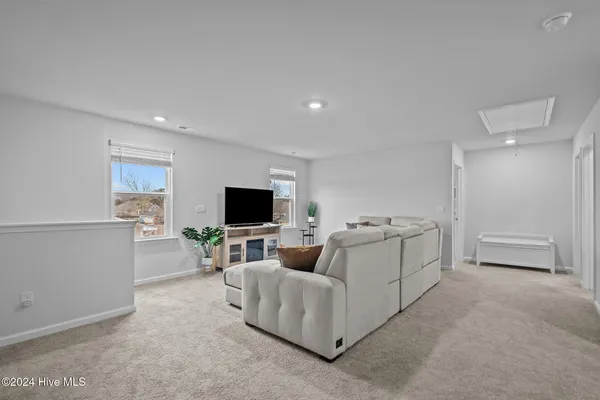 $2,500 | 402 Folkstone Road, Unit LOT 71, Holly Ridge, NC 28445