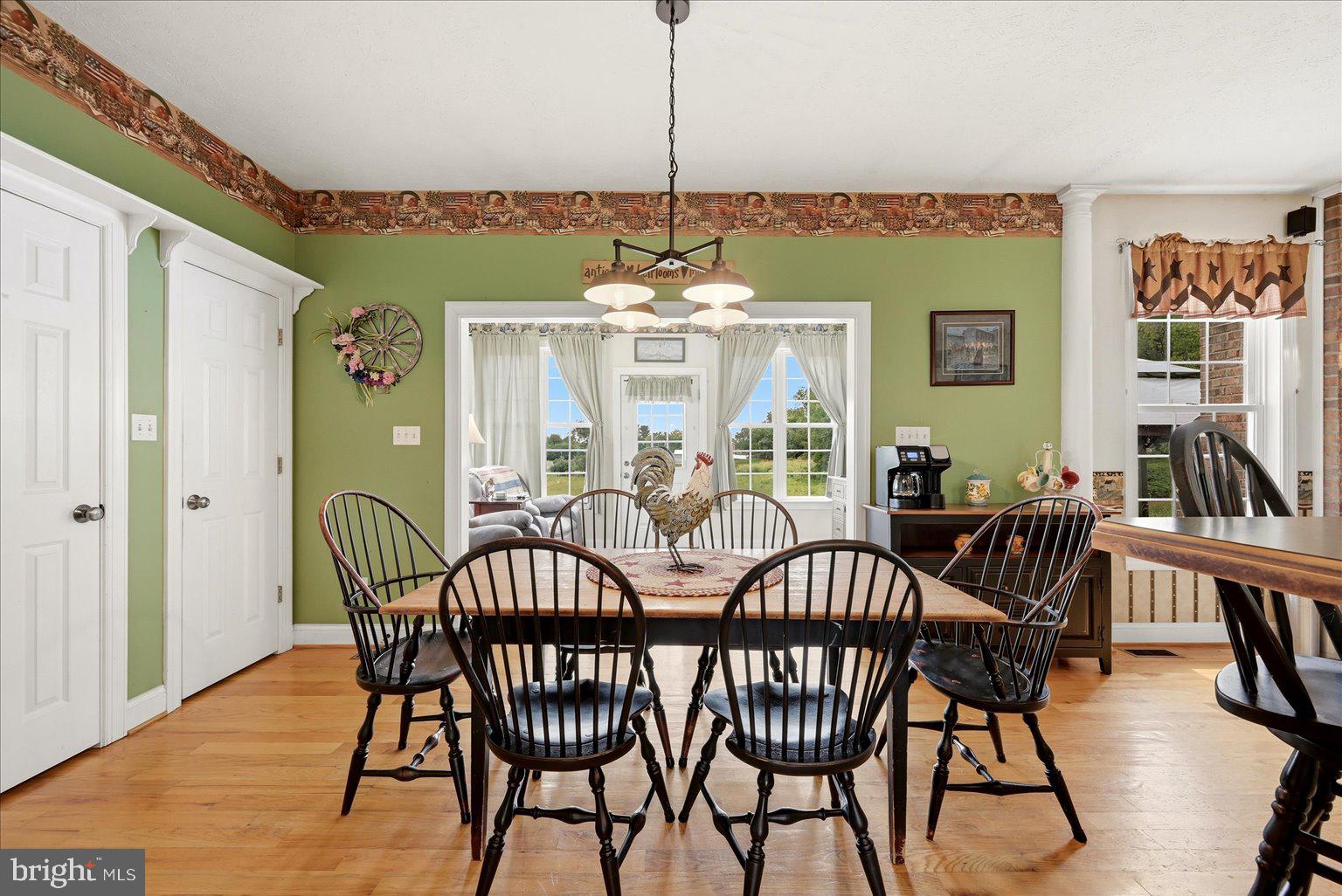 6264 Middle Road Stephens City, VA 22655 - Photo 20 of 73 Breakfast Room