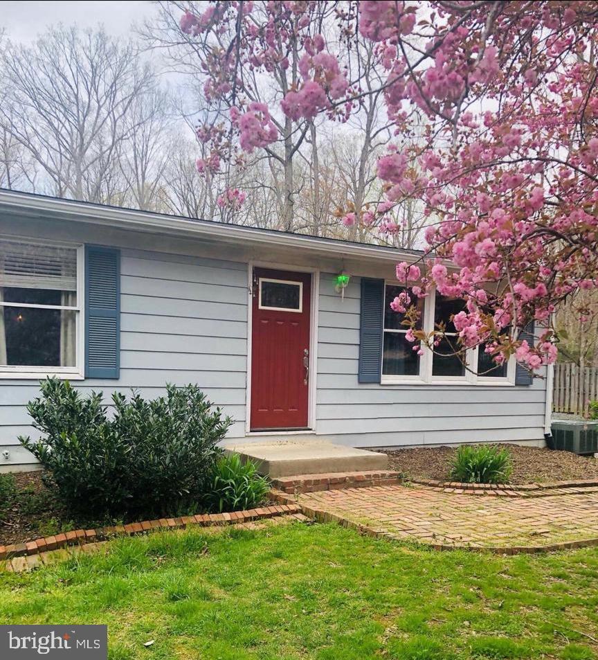 9196 Keyser Road Nokesville, VA 20181 - Photo 2 of 24 Gallery Image 2