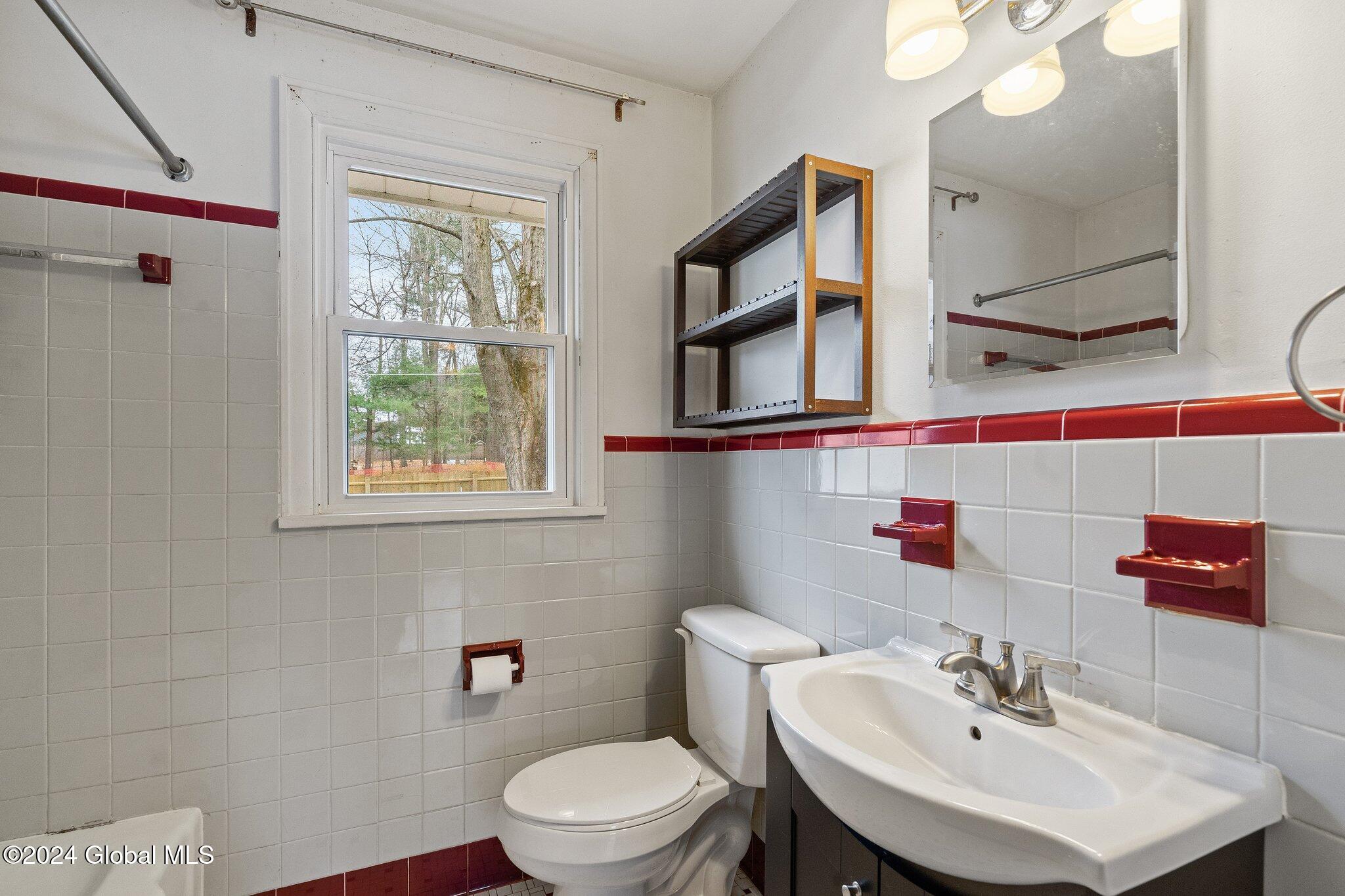 28 Wellington Road Bethlehem, NY 12054 - Photo 17 of 50 13-web-or-mls-28-wellington-rd