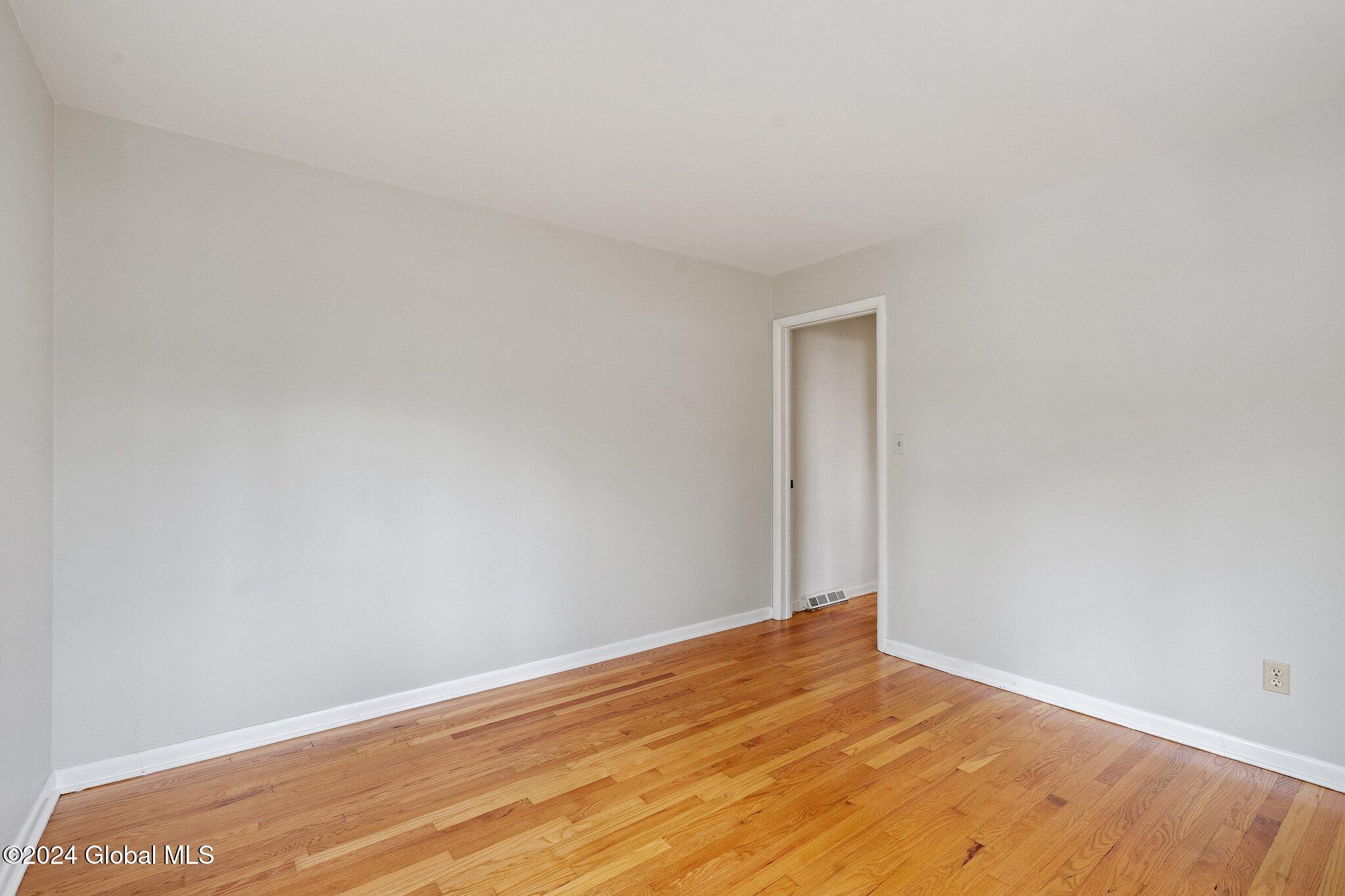 28 Wellington Road Bethlehem, NY 12054 - Photo 19 of 50 9-web-or-mls-28-wellington-rd