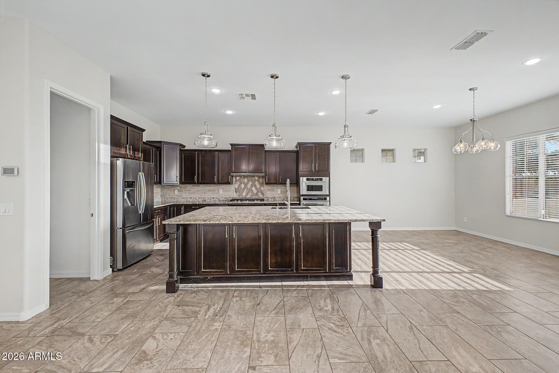 5030 South Seton Avenue Gilbert, AZ 85298 - Photo 12 of 50 18 - Seton