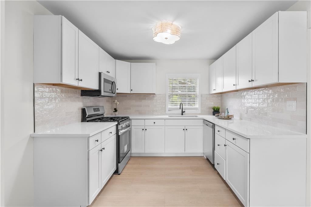 16 Barnesdale Way Northeast Rome, GA 30161 - Photo 6 of 34