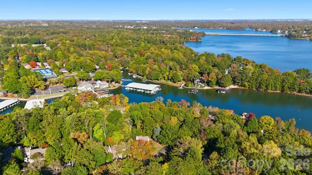 $375,000 | 201 Riverview Terrace, Lake Wylie, SC 29710