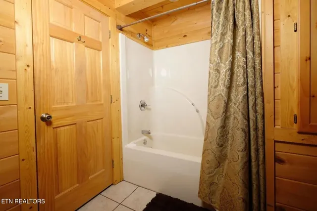 $493,500 | 448 Silver Maple Lane, Gatlinburg, TN 37738