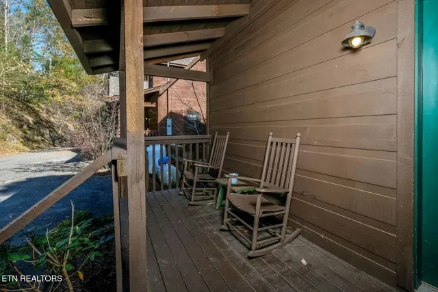 $493,500 | 448 Silver Maple Lane, Gatlinburg, TN 37738