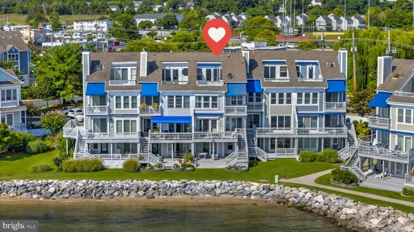 $890,000 | 4013 Windward Key Court, Chesapeake Beach, MD 20732