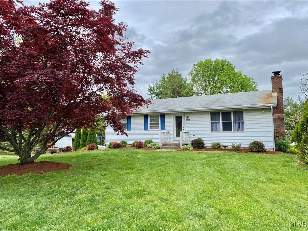 8925 Pleasant View Road Bangor, PA 18013 - Photo 2 of 34 Gallery Image 2