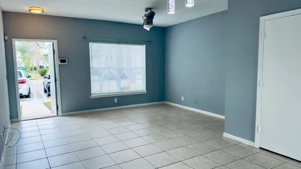 $379,900 | 9905 Northwest 57th Manor, Unit 9905, Coral Springs, FL 33076