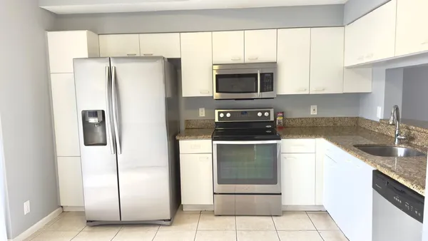 $379,900 | 9905 Northwest 57th Manor, Unit 9905, Coral Springs, FL 33076