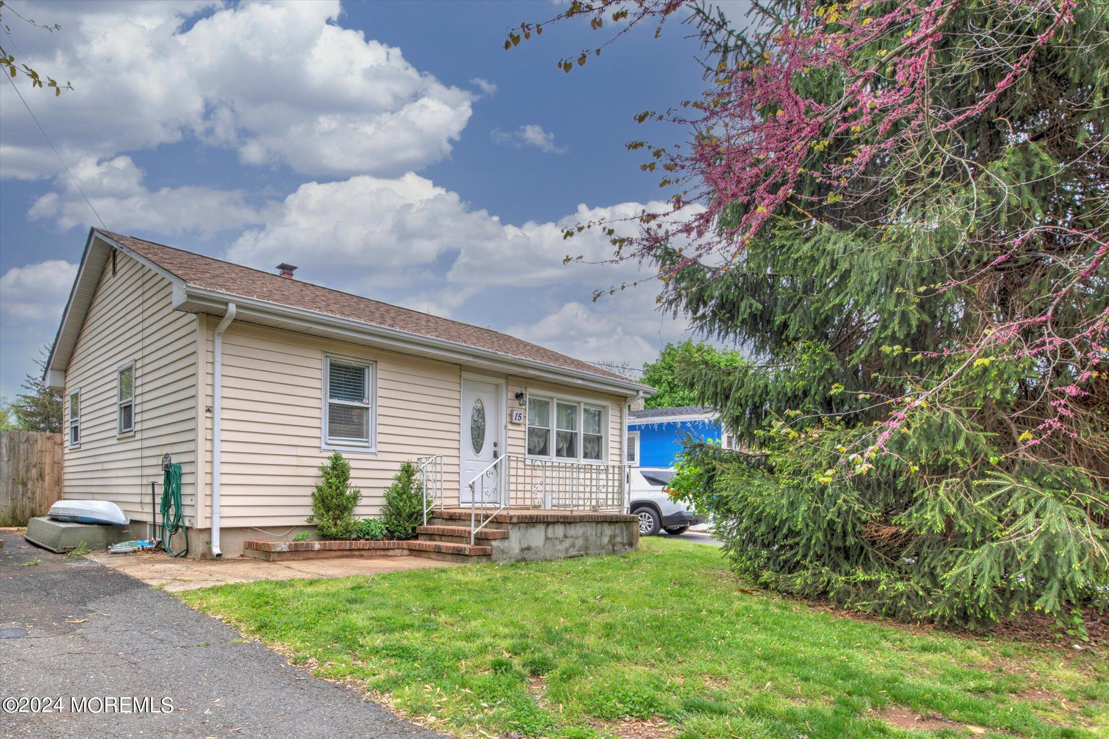 15 Otterson Road Freehold, NJ 07728 - Photo 3 of 28 02-FRONT