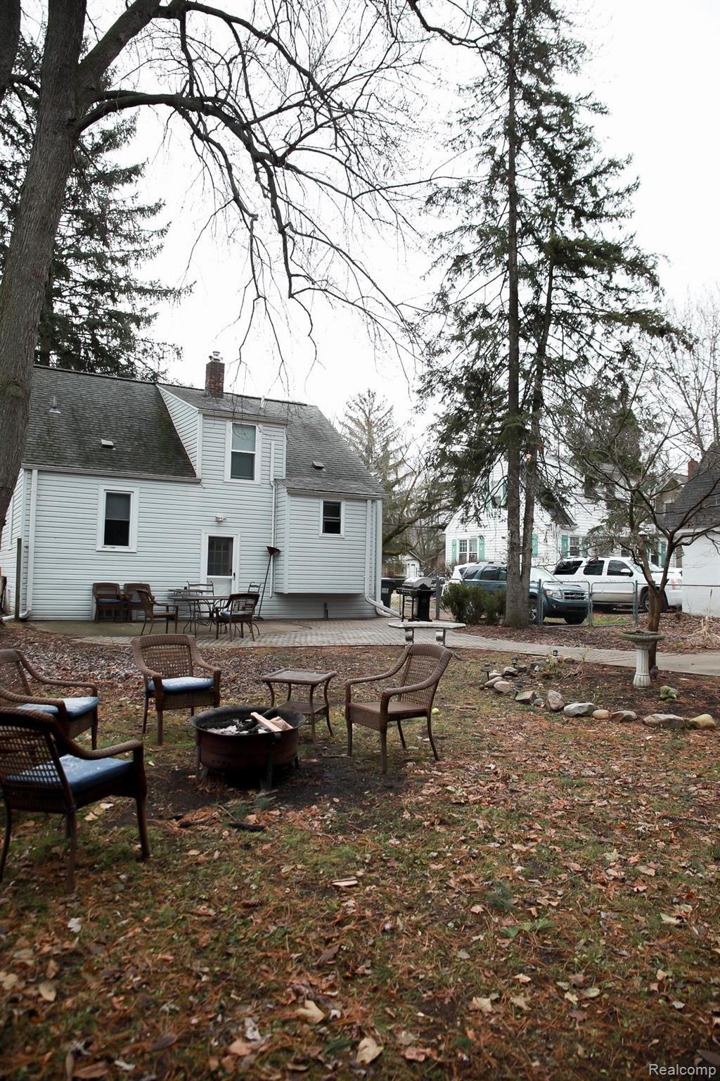 3096 Devondale Road Rochester, MI 48309 - Photo 8 of 41 1X1A1073.JPG