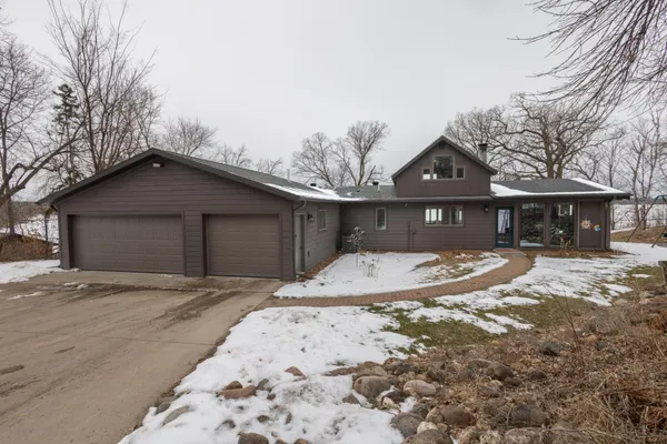 $749,900 | 31031 East Jewett Drive, Fergus Falls, MN 56537