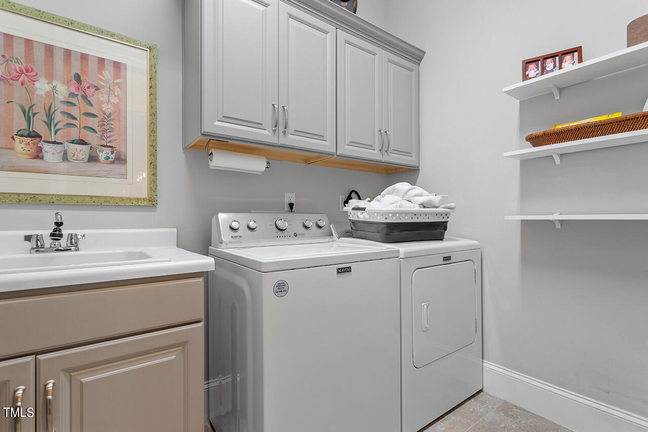 8028 Brandyapple Drive Raleigh, NC 27615 - Photo 12 of 26 Laundry