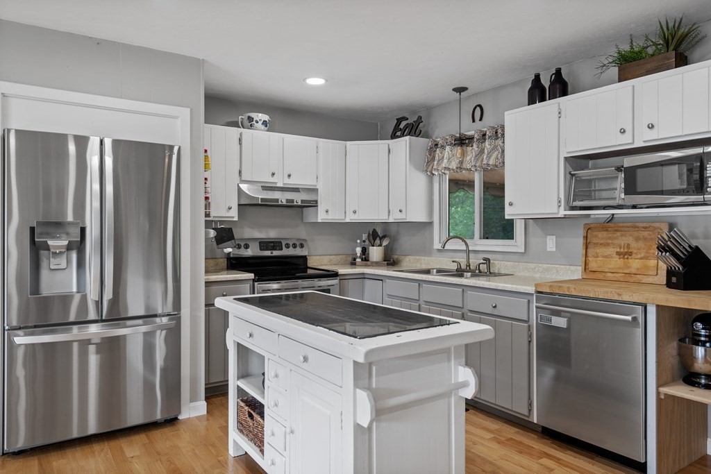 8 Maybury Road Maynard, MA 01754 - Photo 4 of 40 Gallery Image 4