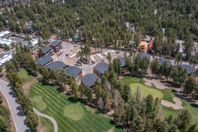 $2,050,000 | 85 Obsidian Place, Unit 28, Mammoth Lakes, CA 93546