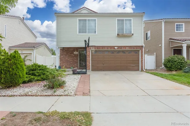 $415,000 | 18636 East 42nd Avenue, Denver, CO 80249