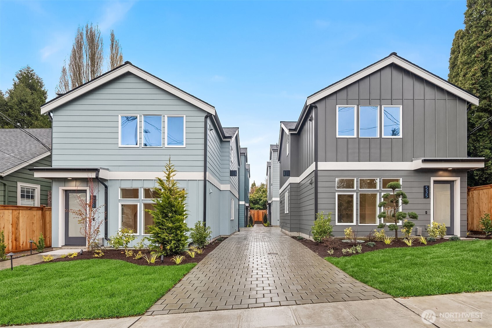 539 North 70th Street Seattle, WA 98103 - Photo 2 of 22