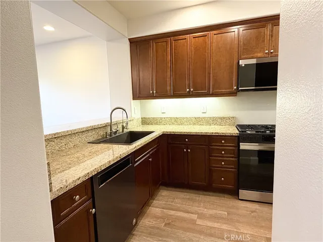 $4,300 | 15208 Grant Way, Tustin, CA 92782