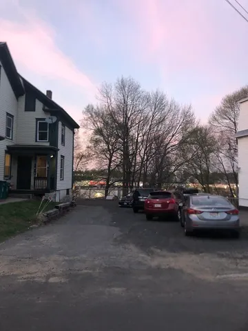 $1,650 | 45 Walnut Street, Unit 3, Fitchburg, MA 01420