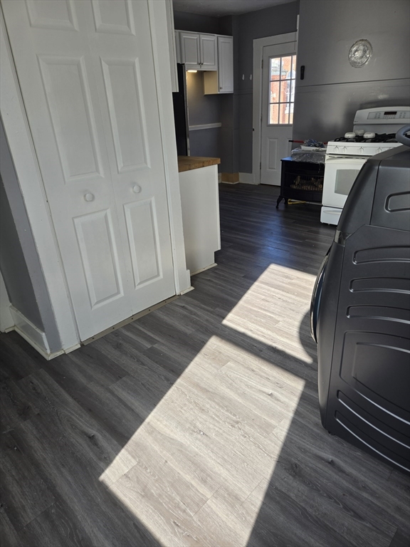 45 Walnut Street, Unit 3 Fitchburg, MA 01420 - Photo 5 of 25