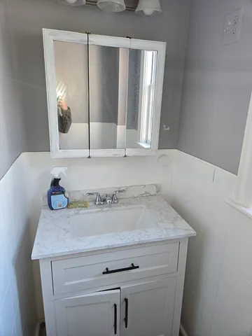 $1,650 | 45 Walnut Street, Unit 3, Fitchburg, MA 01420