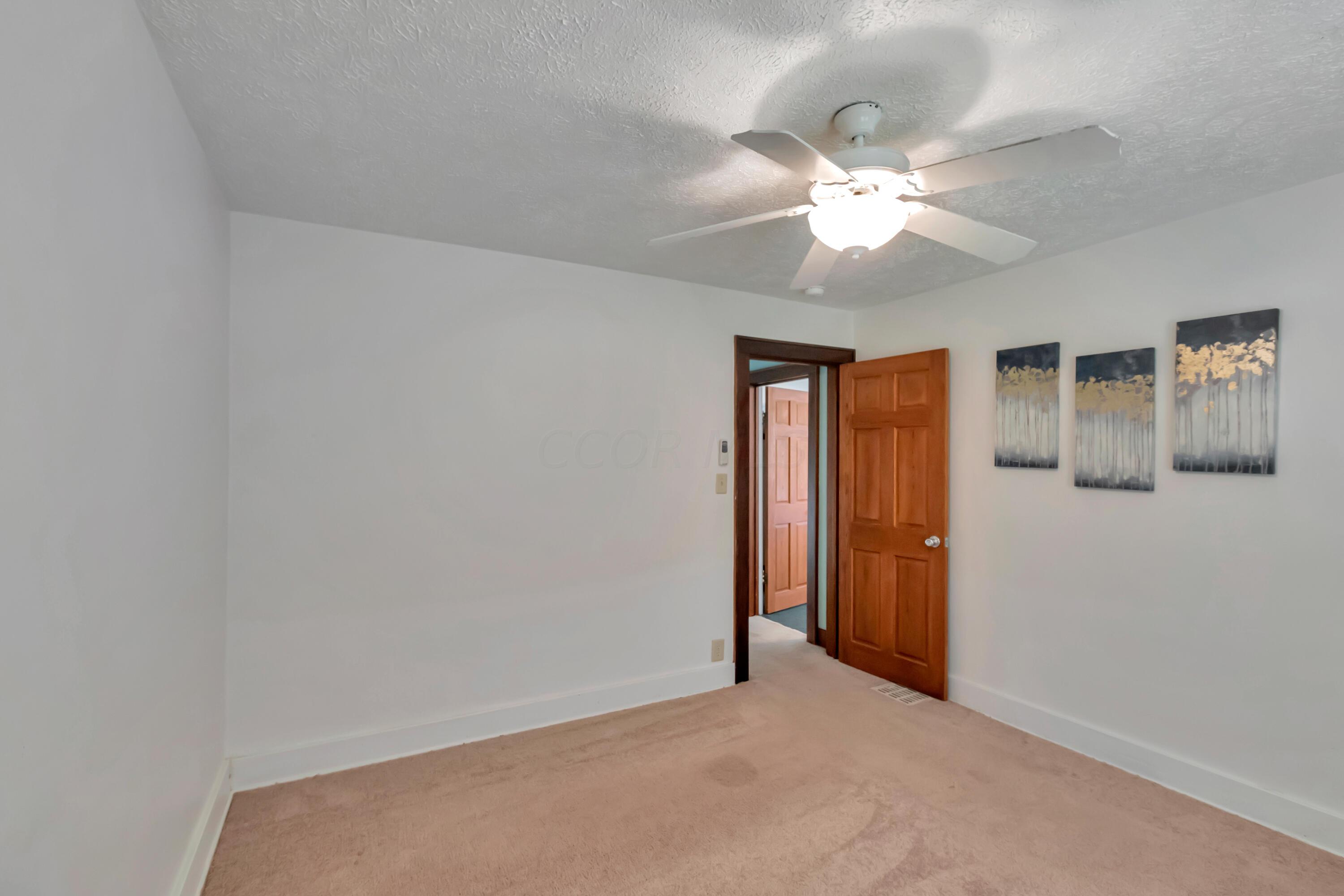 5232 Seiter Road Marion, OH 43302 - Photo 32 of 41 F8_5232_Seiter_017