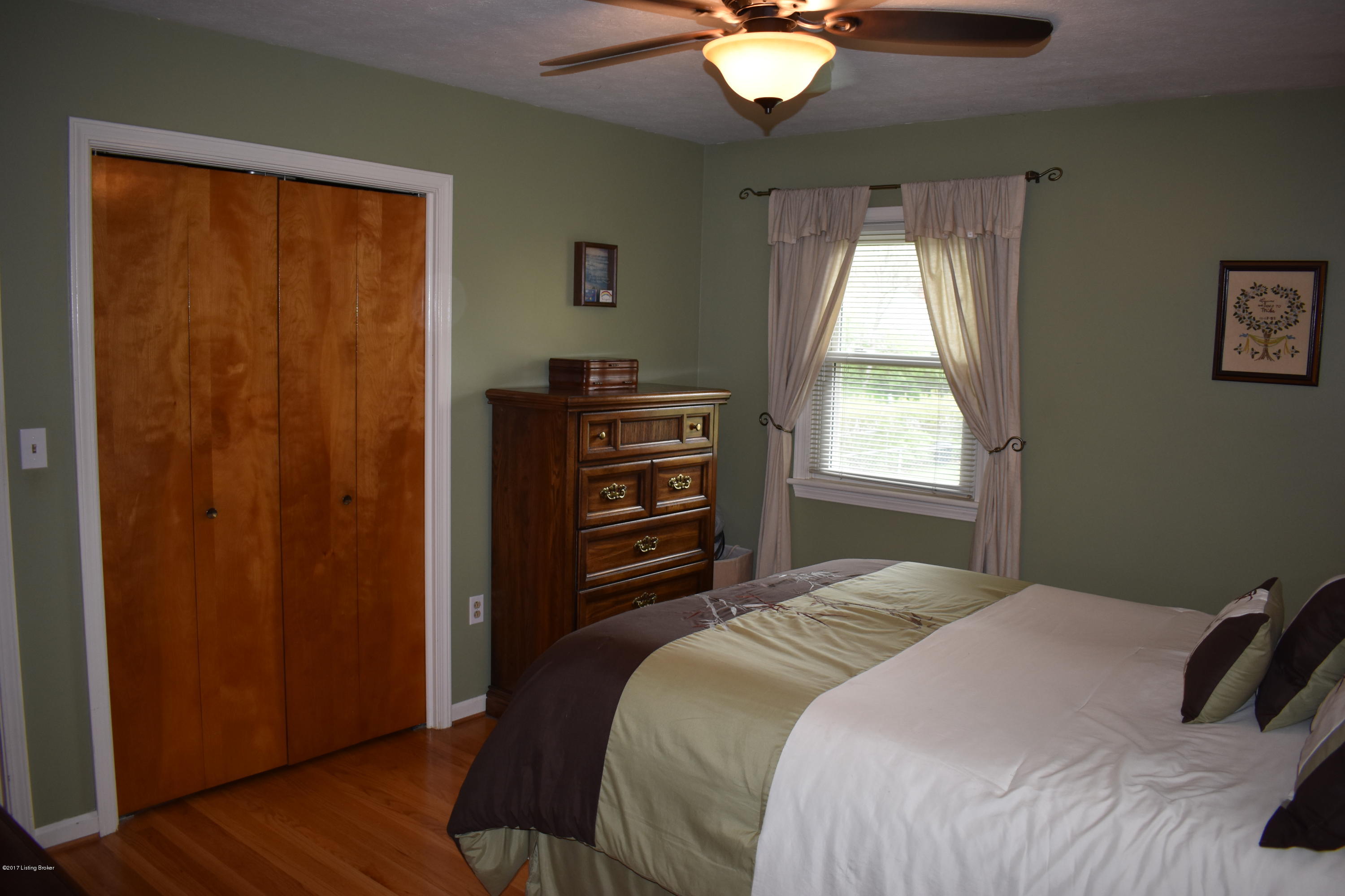 1504 Knight Road Louisville, KY 40216 - Photo 18 of 36 DSC_0437