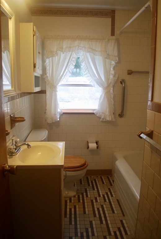 20 Alden Road Peabody, MA 01960 - Photo 12 of 22 Gallery Image 12