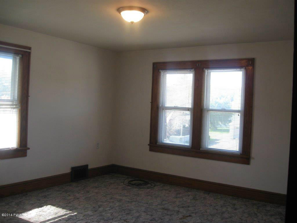 978 Main Street Newfoundland, PA 18445 - Photo 28 of 42