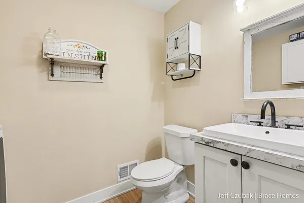 $599,900 | 703 140th Avenue, Wayland, MI 49348