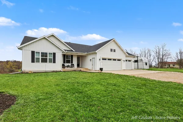 $599,900 | 703 140th Avenue, Wayland, MI 49348