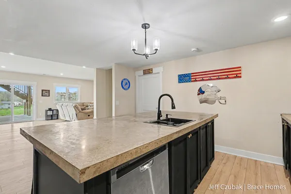 $599,900 | 703 140th Avenue, Wayland, MI 49348