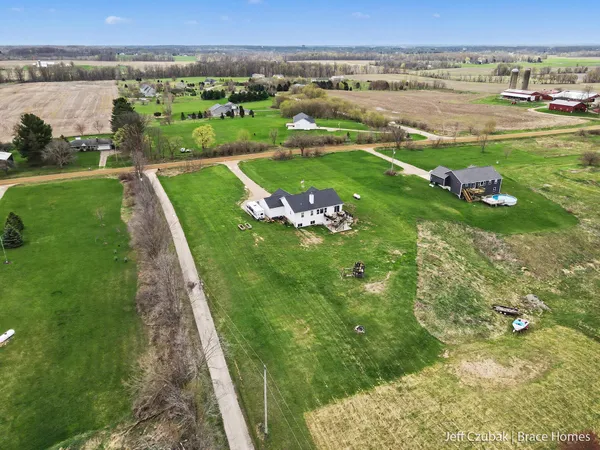 $599,900 | 703 140th Avenue, Wayland, MI 49348