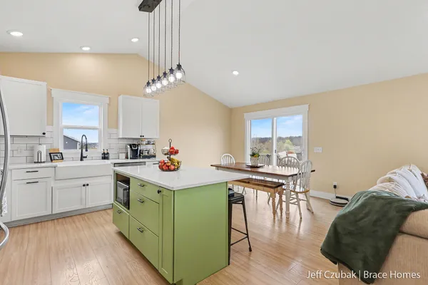 $599,900 | 703 140th Avenue, Wayland, MI 49348