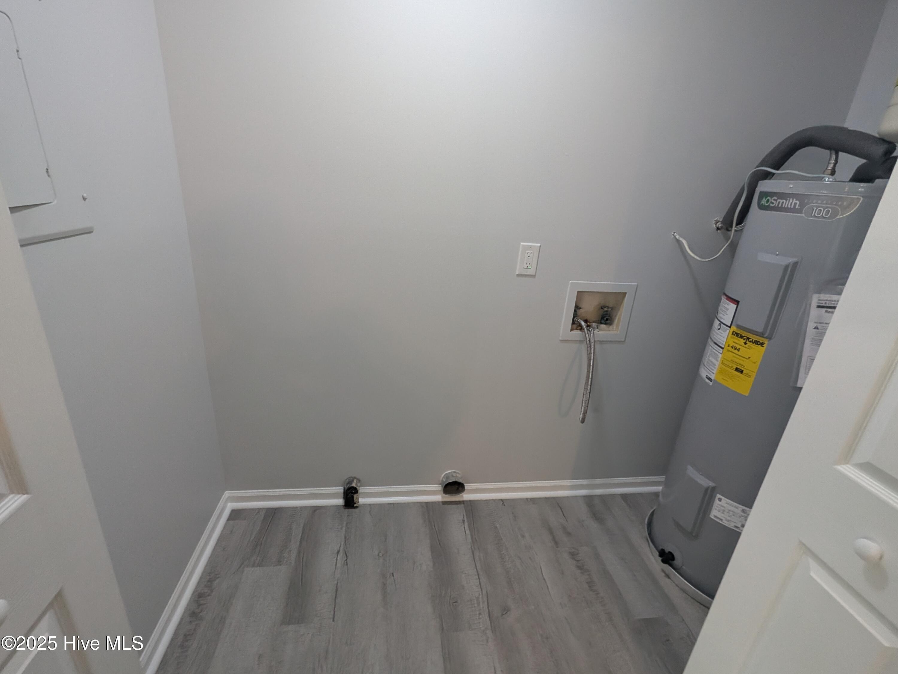 104 Falcon Crest Road Jacksonville, NC 28540 - Photo 13 of 17 Laundry